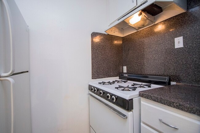 Building Photo - 8803 Timberside Dr