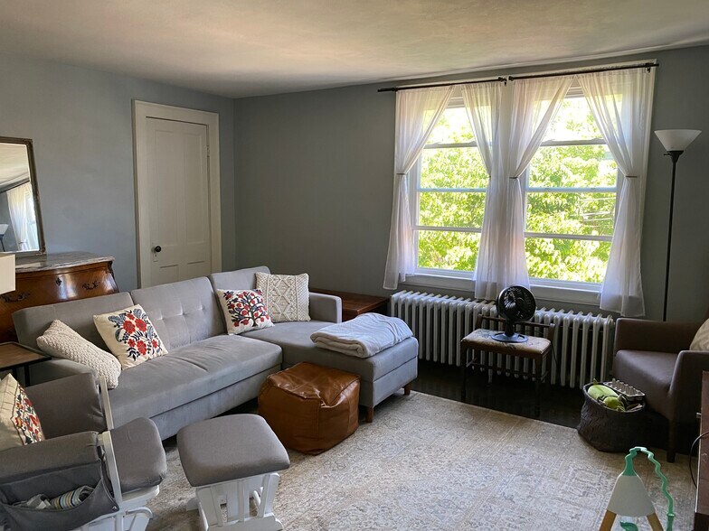 Living Room - 20 Clark St