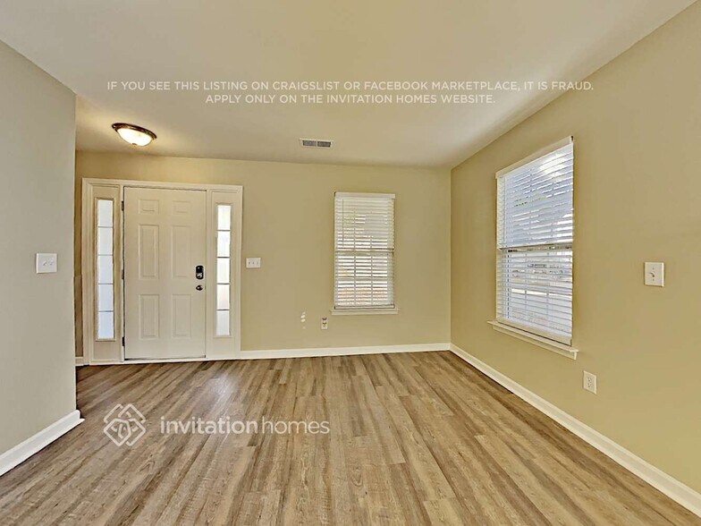 Building Photo - 15181 Tracy Beth Rd