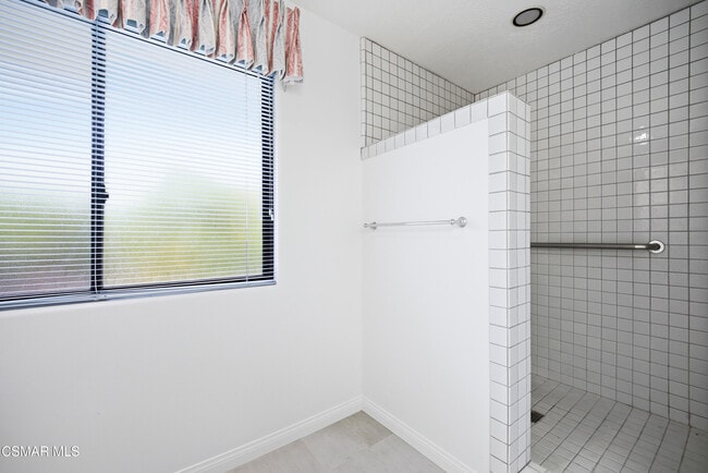 Building Photo - 31 Alviso Dr
