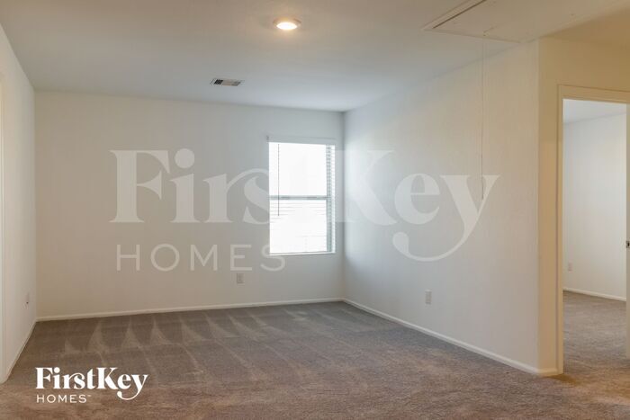Building Photo - 437 Maple Bnd Ln
