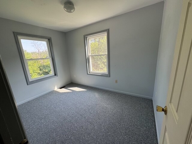 Building Photo - 405 Main St