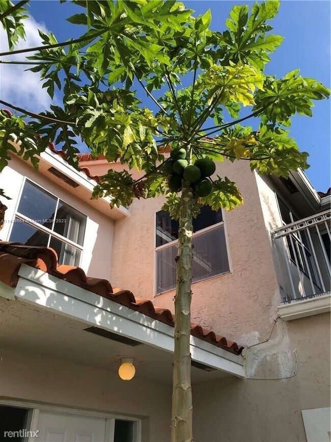 Building Photo - 3 br, 2.5 bath House - 3290 N 37th Ter