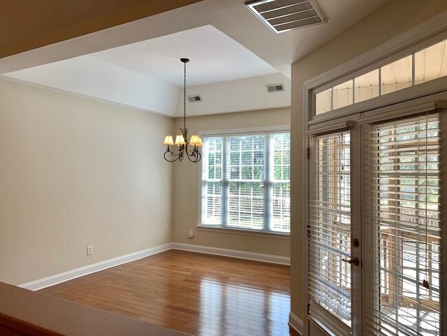 Building Photo - Great Home in Gated Community with Bonus Room!