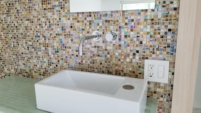 Building Photo - 625 93rd St