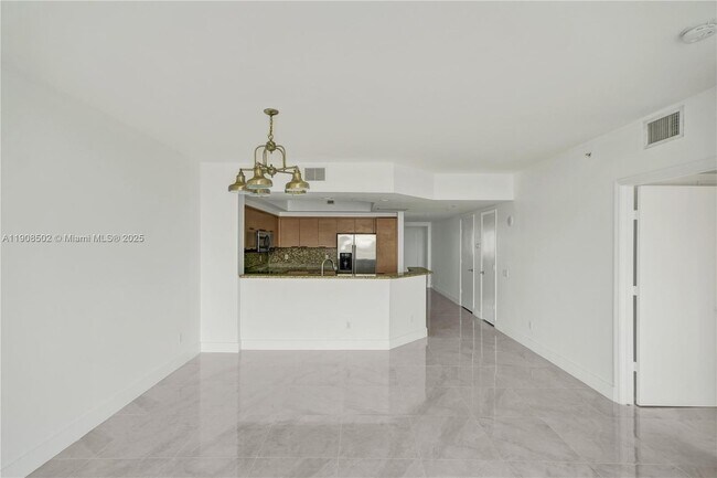 Building Photo - 14951 Royal Oaks Ln