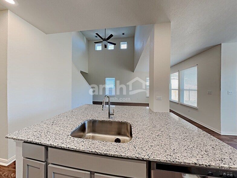 Building Photo - 384 Aspen Waters