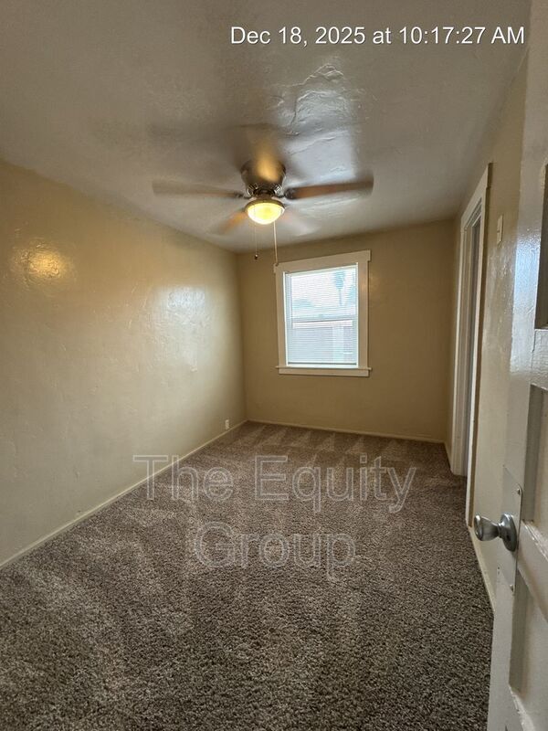 Building Photo - 1205 N Willis St