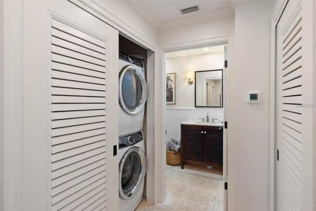 Building Photo - 1423 Landings Pl