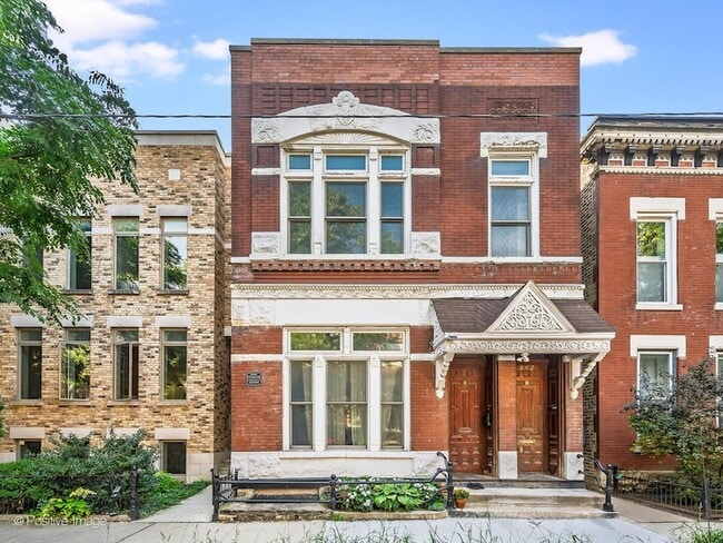 Primary Photo - 842 N Wolcott Ave