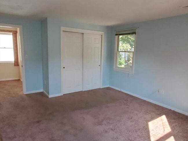 Building Photo - 118 Montclair Ave