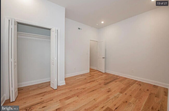 Building Photo - Charming 2BR Duplex in West Philadelphia