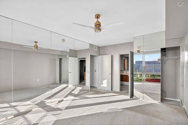 Building Photo - 321 Tenth Ave