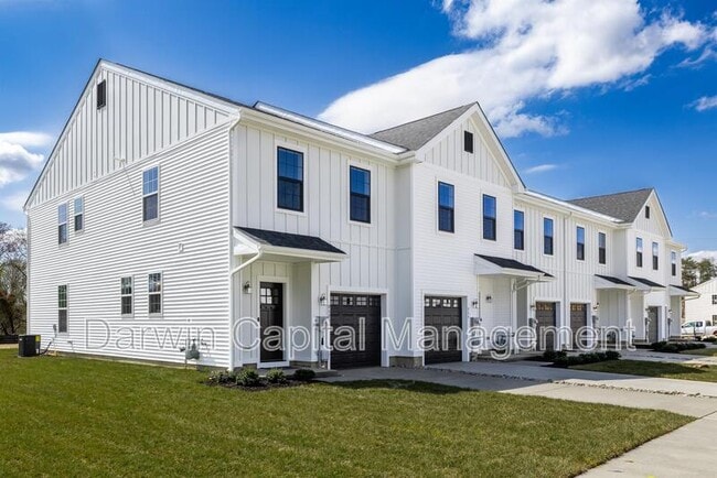 Building Photo - 385 N Tuckahoe Rd