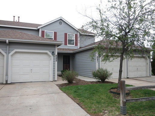 Primary Photo - 2BR/2.5BA Townhome in gated community