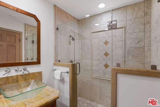 Building Photo - 19 Ranchero Rd