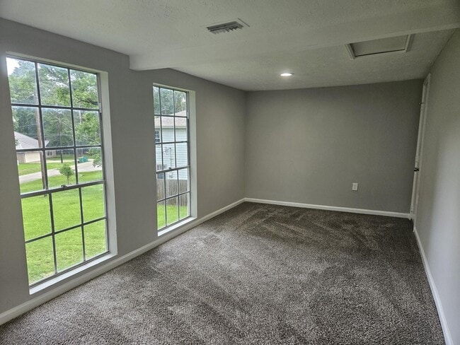 Building Photo - 1305 St Lawrence River Rd