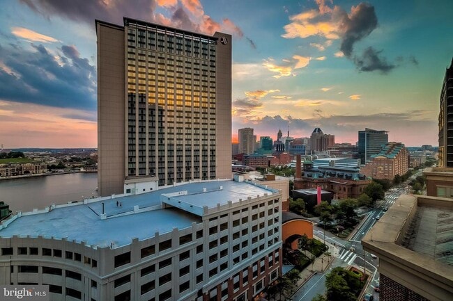 Building Photo - 675 S President St