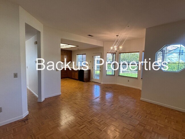 Building Photo - Great two-bedroom home at end of cul-de-sac