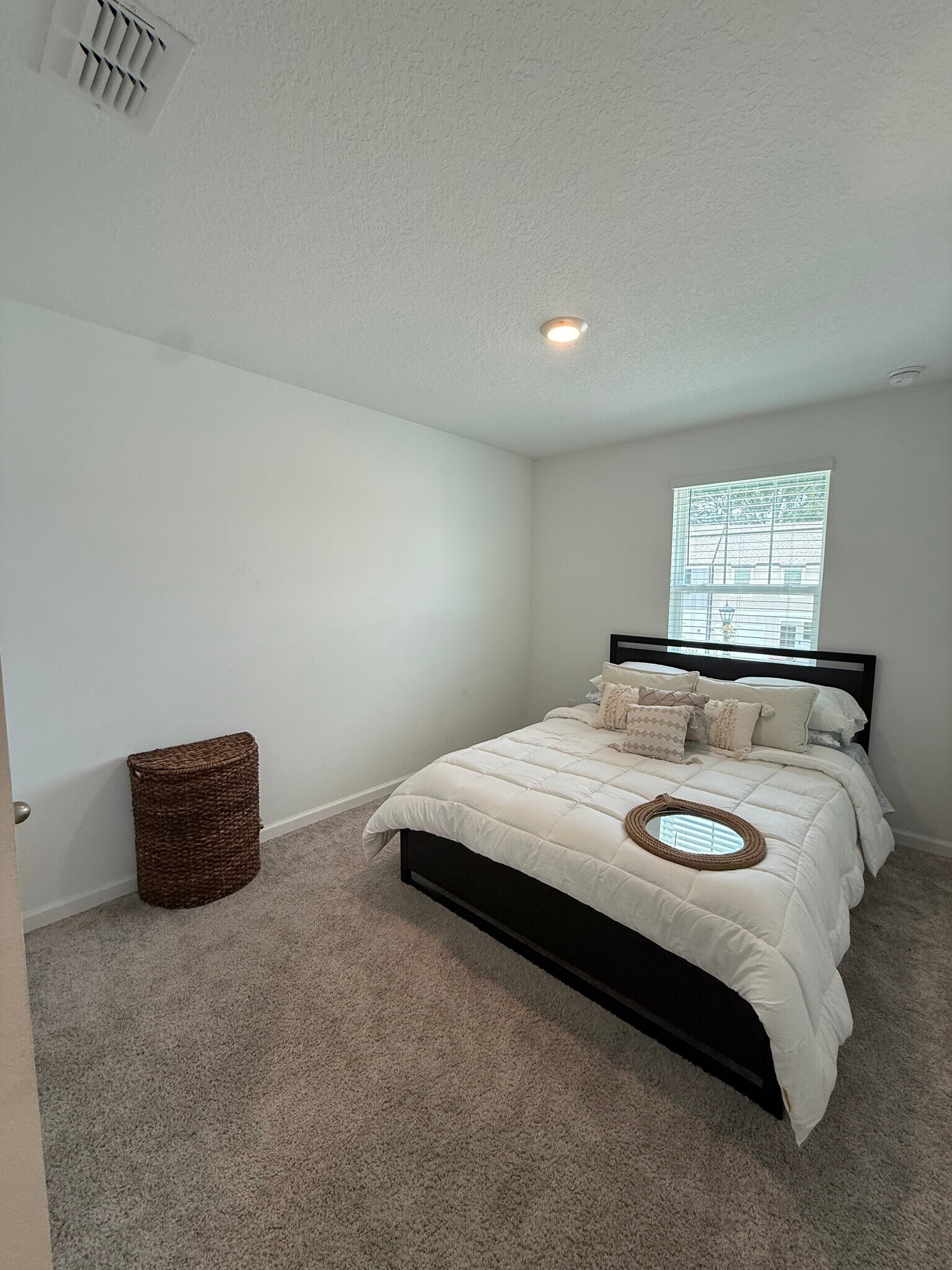 2nd room - 6206 Daerr Ridge St
