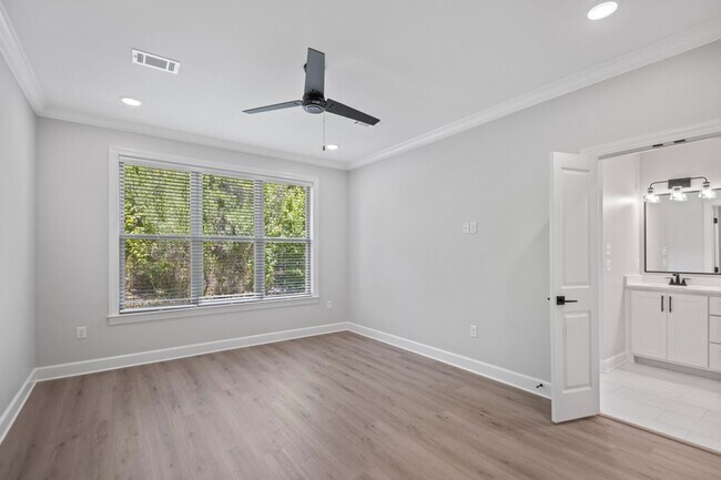 Building Photo - 308 Kanis Ridge Dr