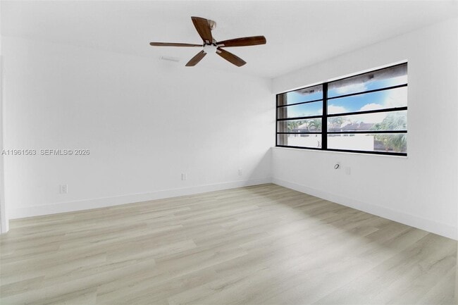 Building Photo - 10921 SW 70th Terrace