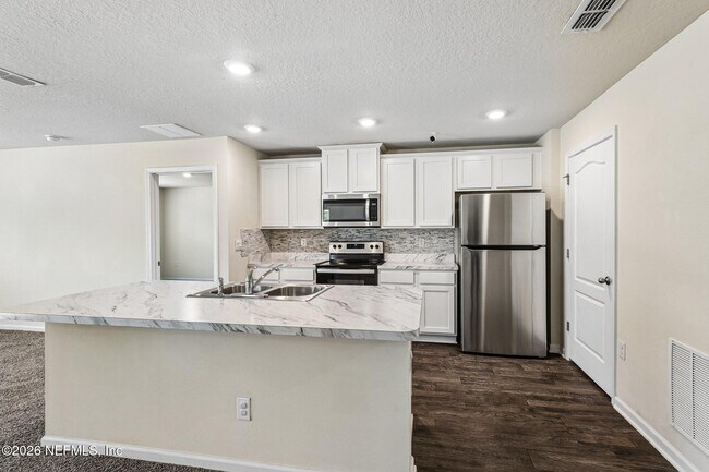 Building Photo - 3470 Lawton Pl