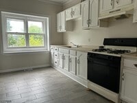 Building Photo - 135 W Chrystal St