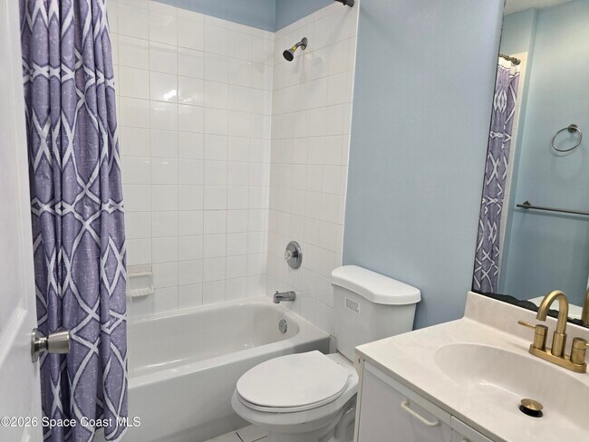 Building Photo - 481 10th Pl