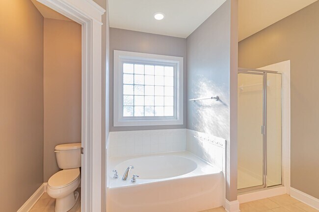 Building Photo - Stunning home in Baxter Village