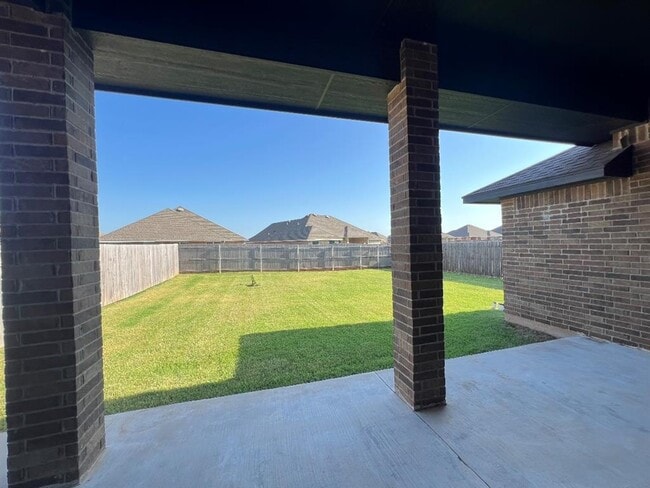 Building Photo - 8722 SW 40th Ter