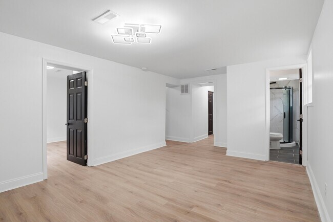 Building Photo - 439 N Edgemont Cir NW