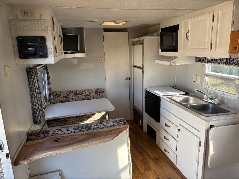 Building Photo - 146 Smokey Ln