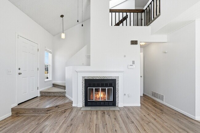 Building Photo - $1,840.95, 3-bed, 1.5-bath, located in Colorado Springs with a large backyard.