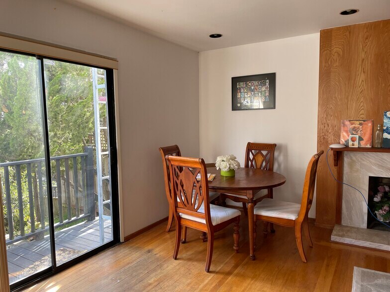 Dining Area - 409 Dellbrook Ave