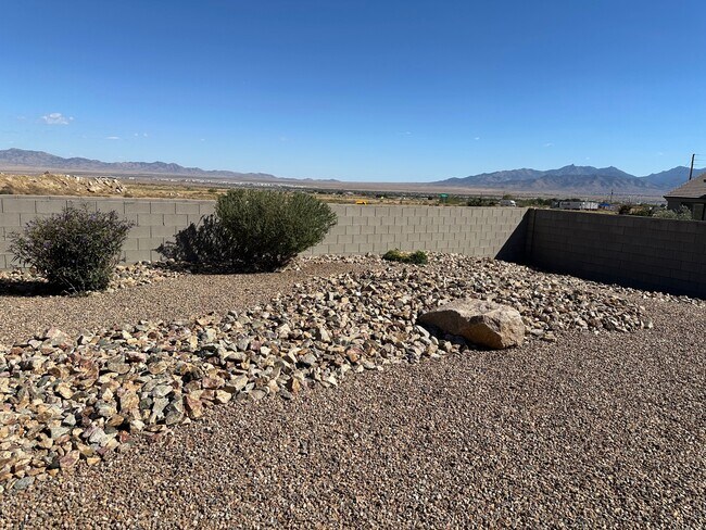 Building Photo - 5270 Eagle View Rd