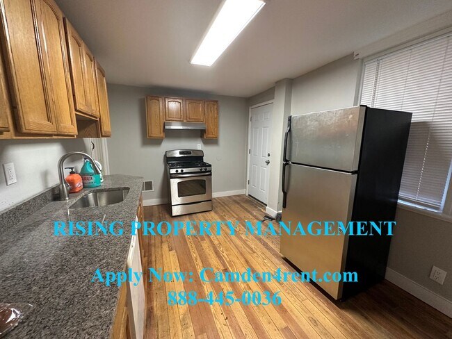 Building Photo - End unit 2 bedroom 1 bathroom home located in the historic Fairview section of Camden with Parkin...