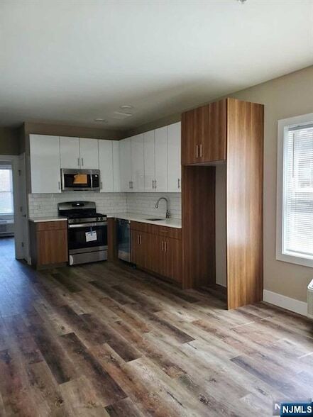 Building Photo - 545 39th St