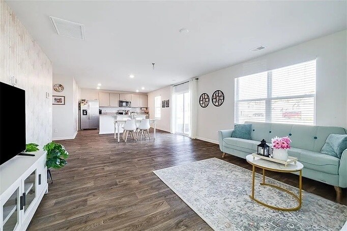 Building Photo - 248 Caribbean Village Dr