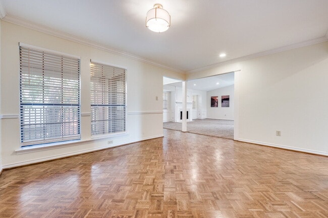 Building Photo - Nicely updated Property, next to SMU