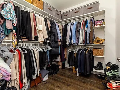 Building Photo - 5439 Twin Oaks Dr