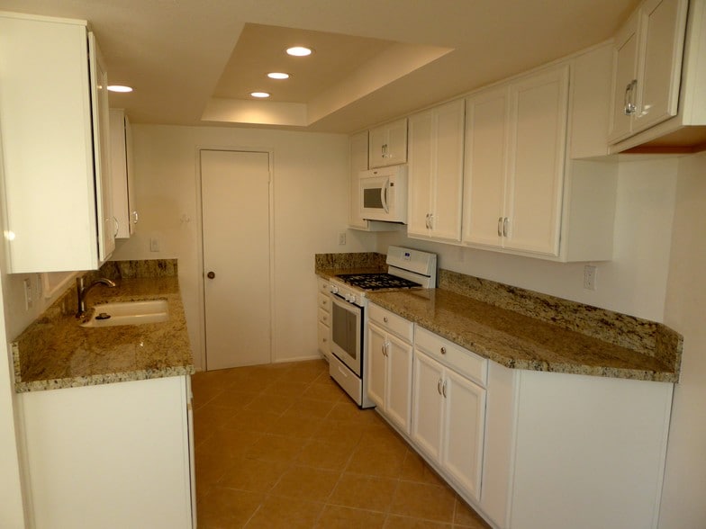 All new cabinets - 1201 Buena Vista