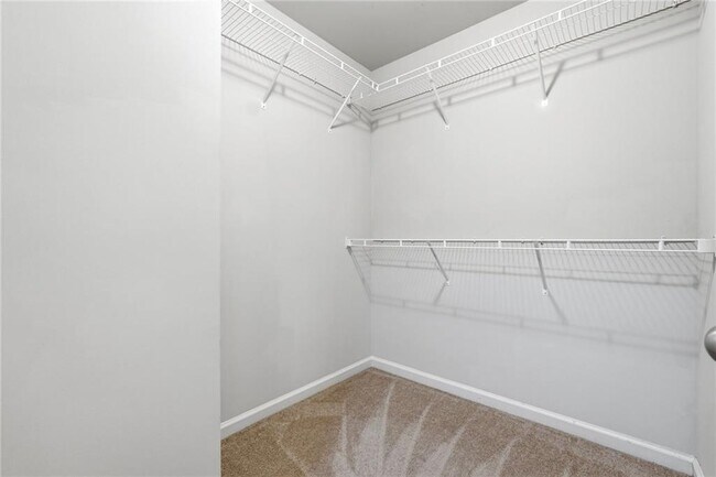 Building Photo - 331 Turtle Creek Dr