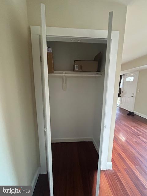 Building Photo - 10142 Fair Wds Dr