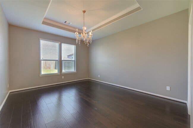 Building Photo - 15318 Benson Landing Dr