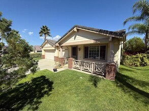 Building Photo - 3-Bedroom Single-Story Home with Smart Fea...