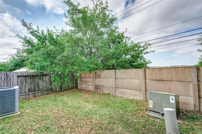 Building Photo - 12426 Narcissus View Trail