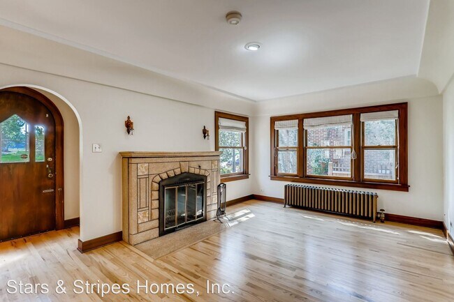 Building Photo - 3 br, 2 bath House - 1121 S. Downing Street