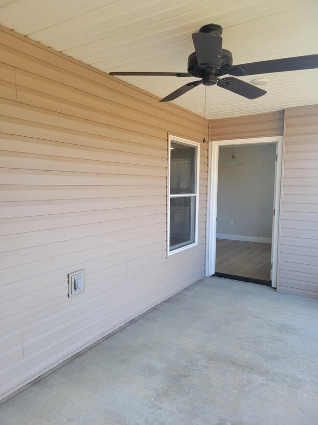 Building Photo - 2707 Cook Rd