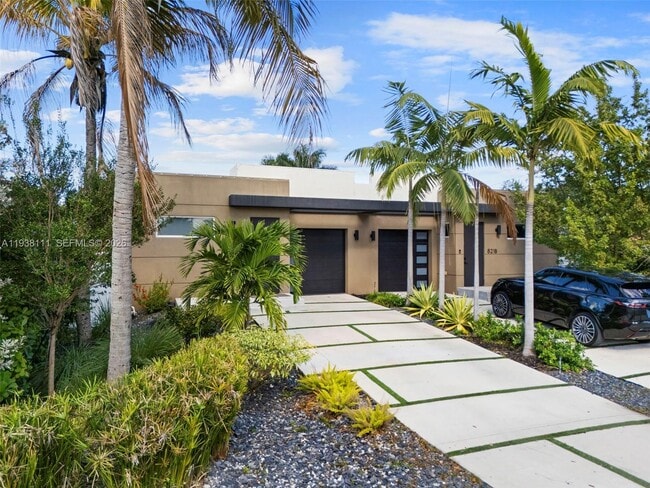 Building Photo - 821 SW 14th St